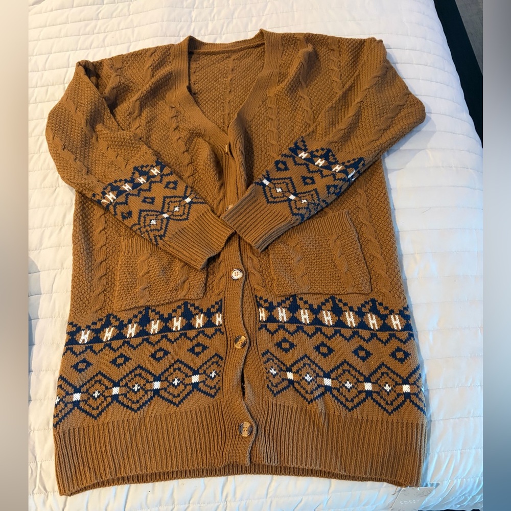 Long Sweater- brown , Navy & White